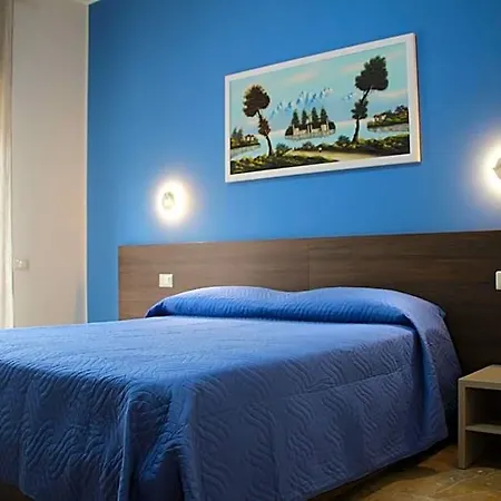 Delle Serre فندق مبيت وإفطار *
