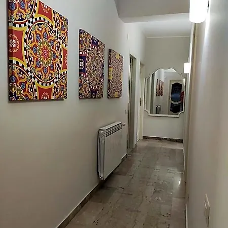 Delle Serre مسينا